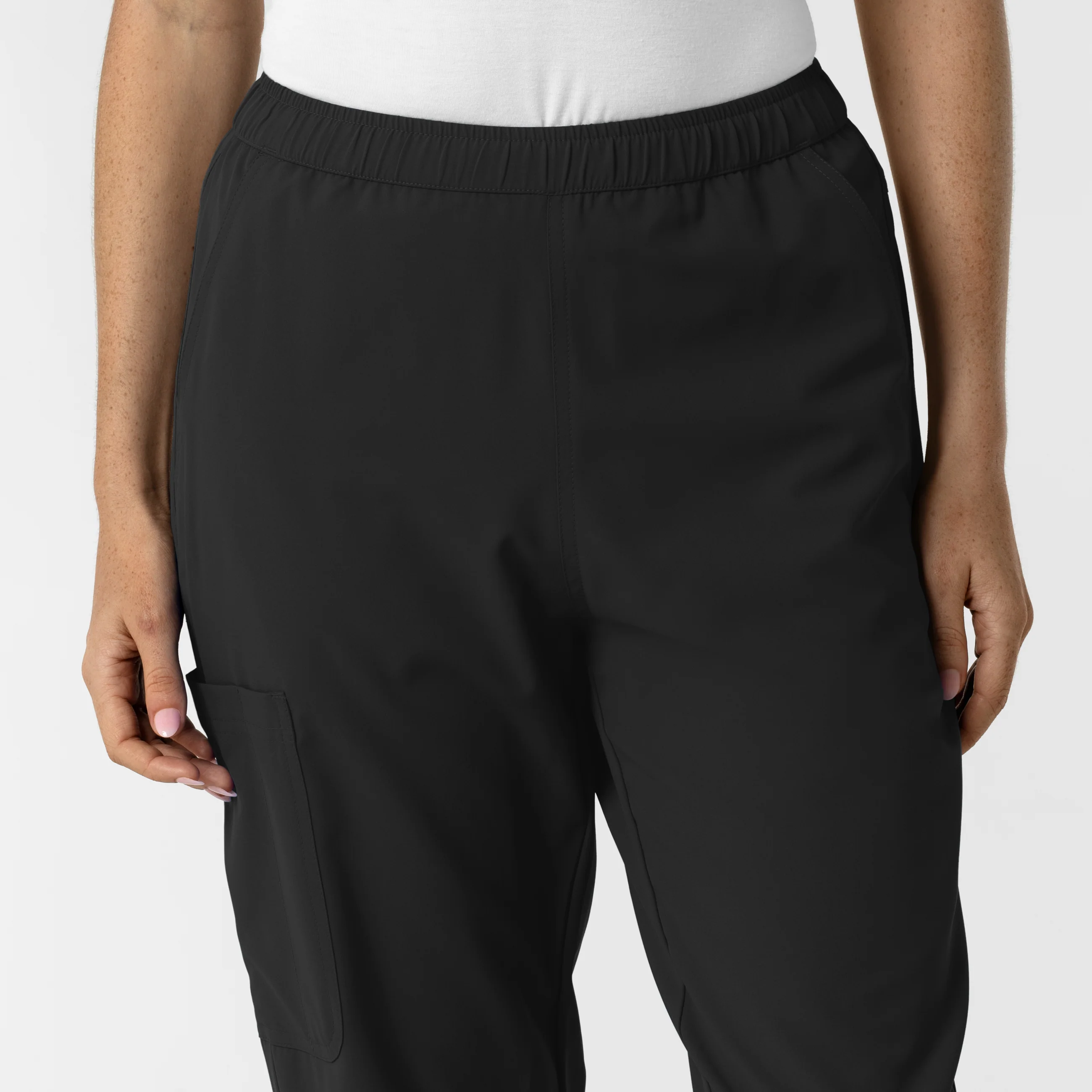 NURTUR Women's Slim Leg Scrub Pant - Black - Image 4