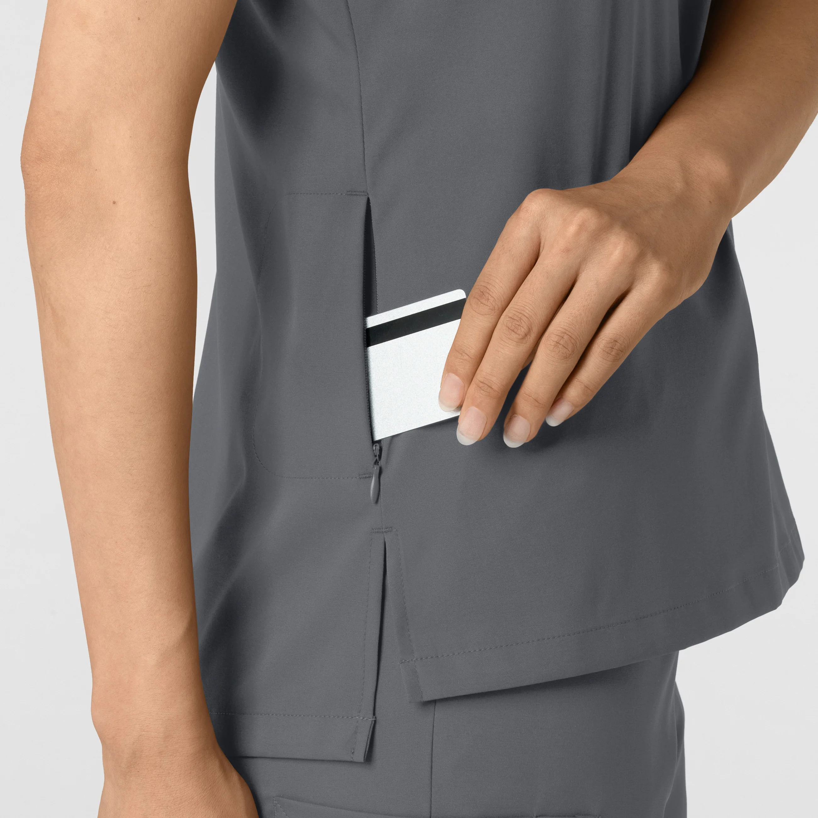 Boundless Women's Tuck-In Scrub Top - Pewter - Image 7